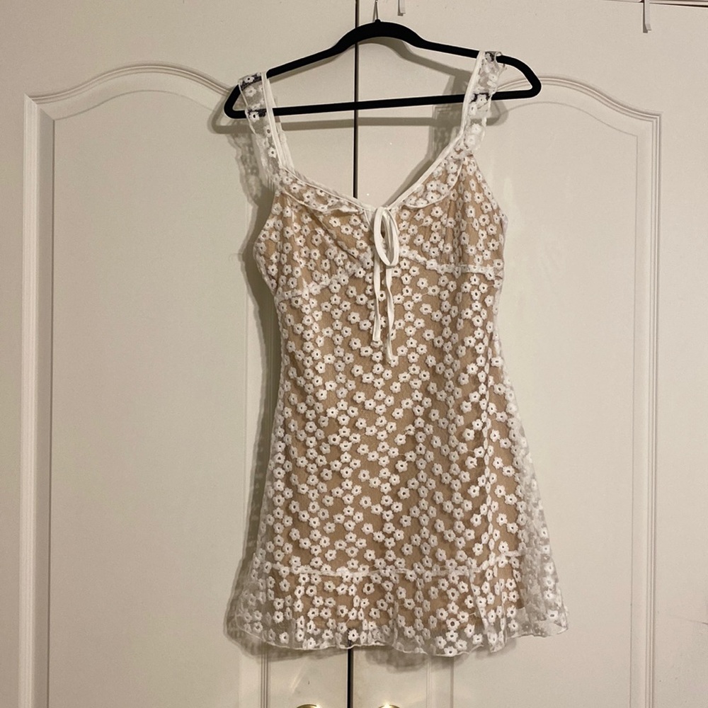 Lulus white lace floral dress